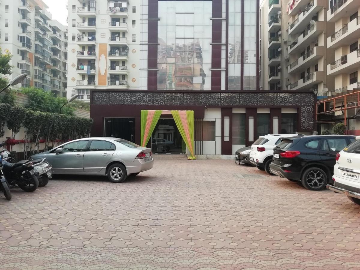 Genx Le Crescent Ghaziabad Hotel Exterior photo