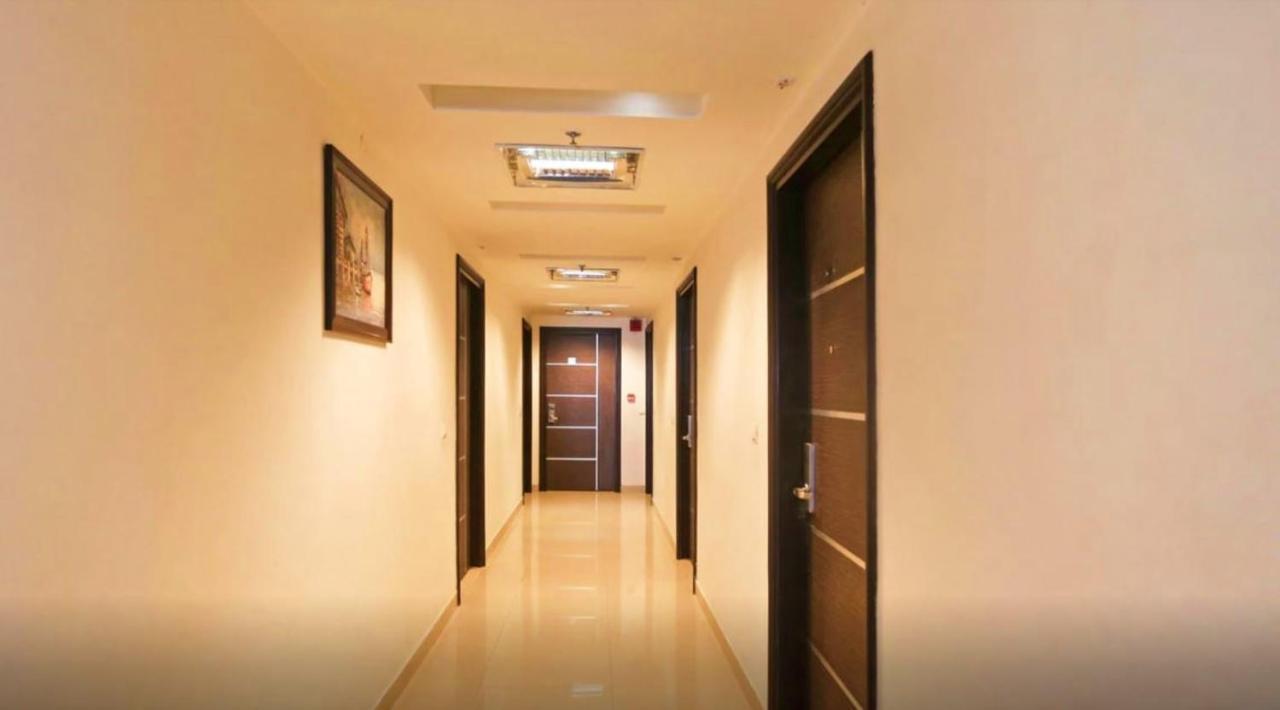 Genx Le Crescent Ghaziabad Hotel Exterior photo