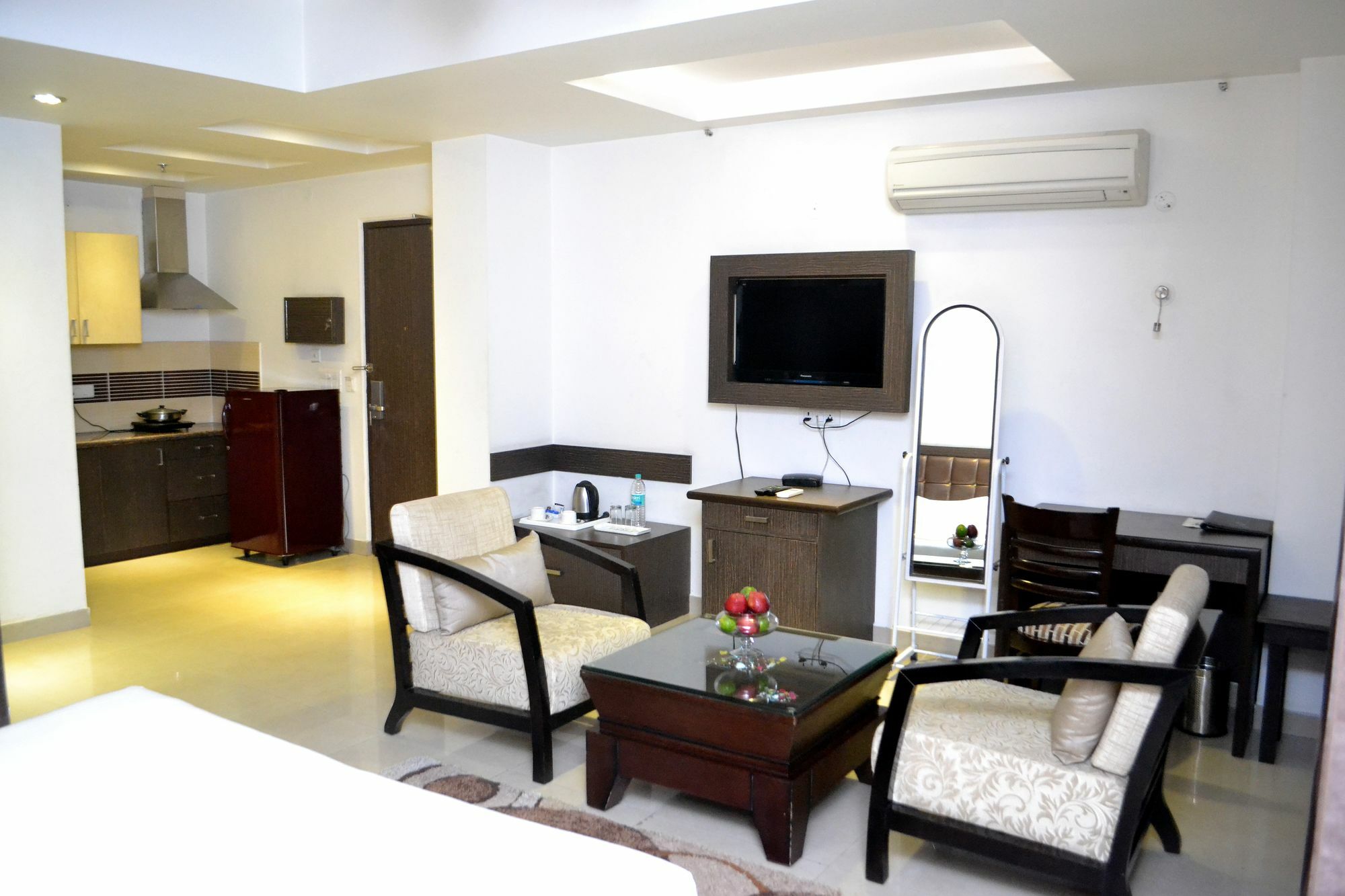 Genx Le Crescent Ghaziabad Hotel Exterior photo