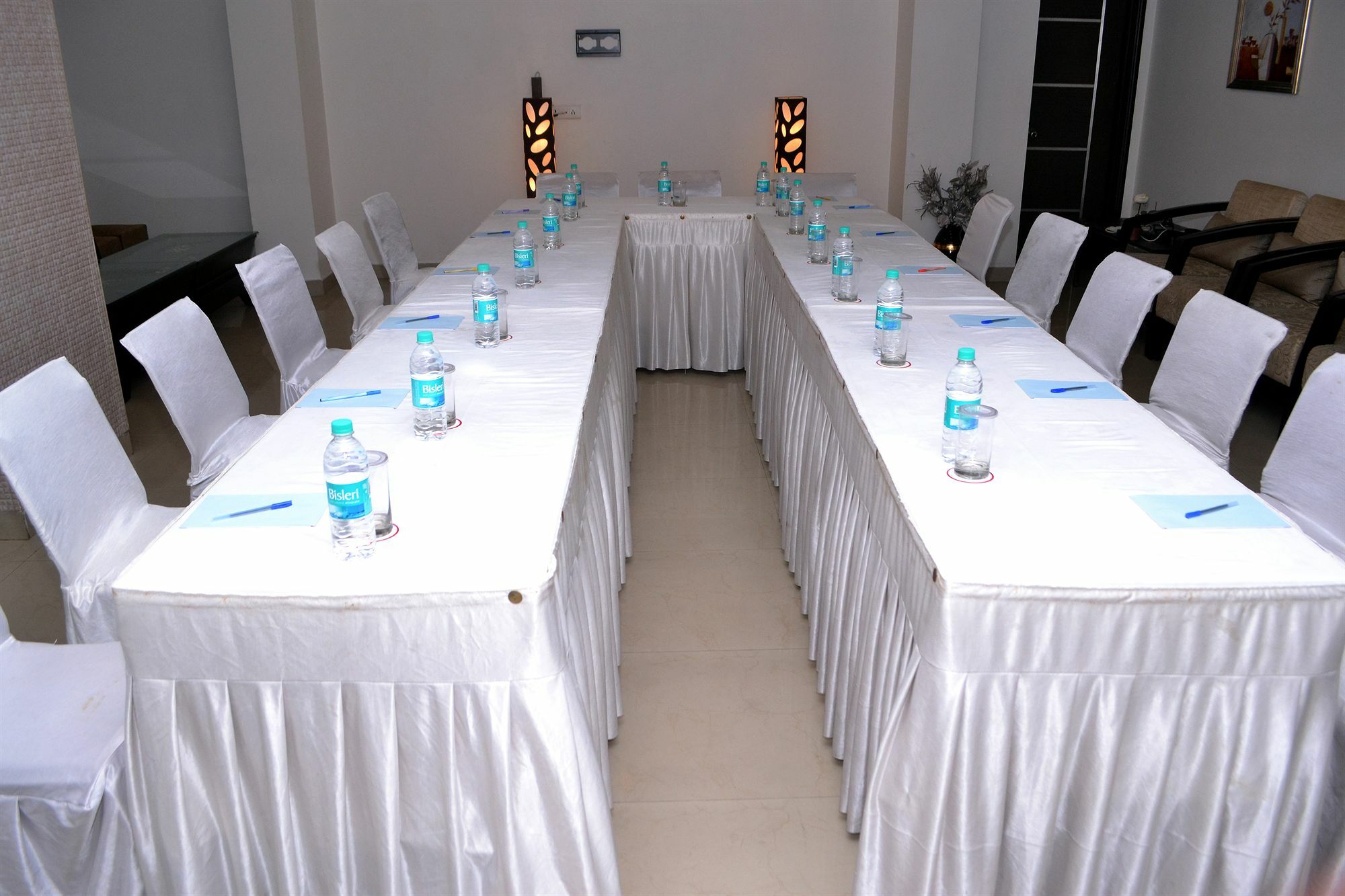 Genx Le Crescent Ghaziabad Hotel Exterior photo